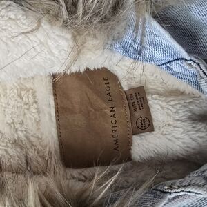 American Eagle Outfitters Cream and Blue Jean Jacket with Faux Fur Lining